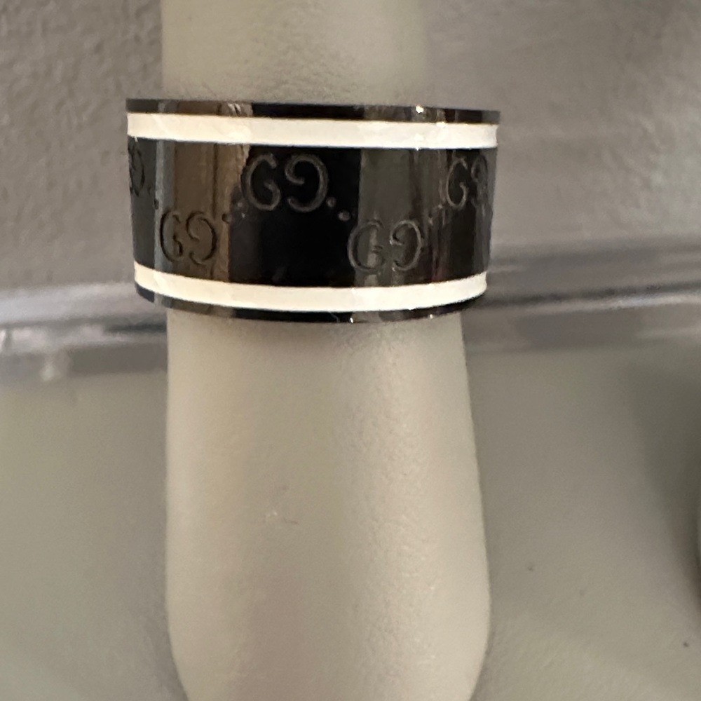 Black and White Band Ring